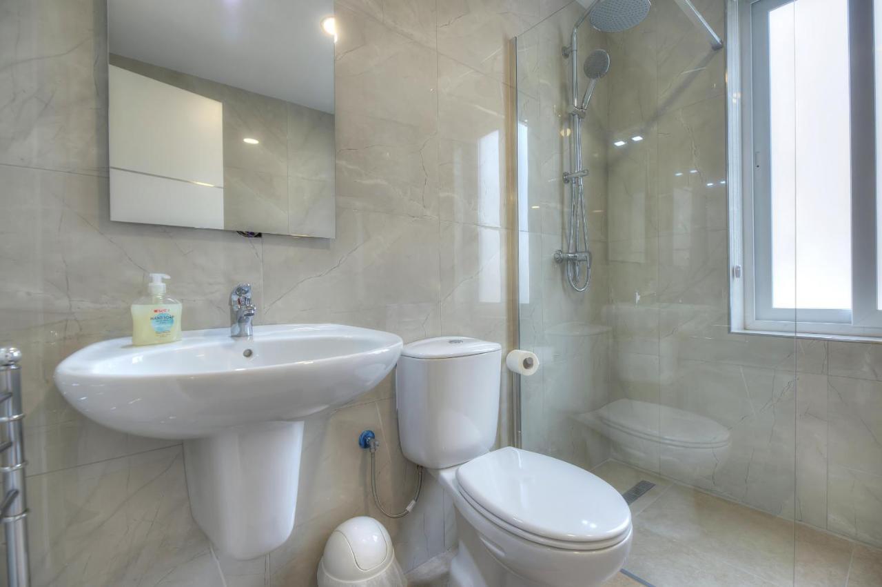 Spacious And Tastefully Furnished 2 Bedroom Apartment Ddif1-3 Gzira Экстерьер фото